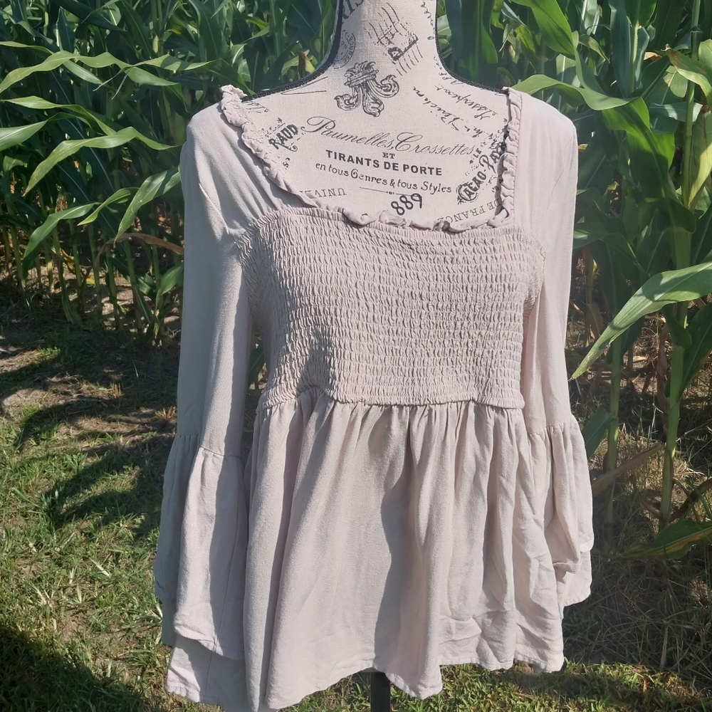 Women's Pink LILY Cream Smocked Top /XL
